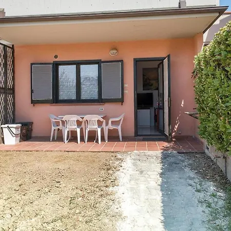 公寓 Delizioso Trilocale Con Giardino, - M323